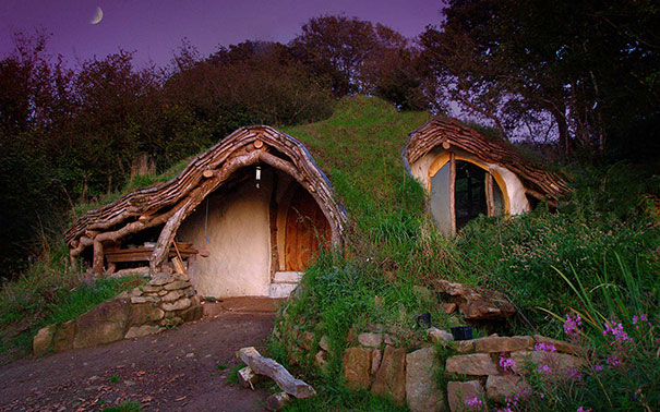 Сказочные домики: дом хоббита в Уэльсе, Великобритании