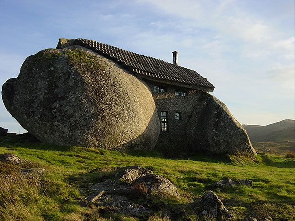 Каменный дом в Португалии